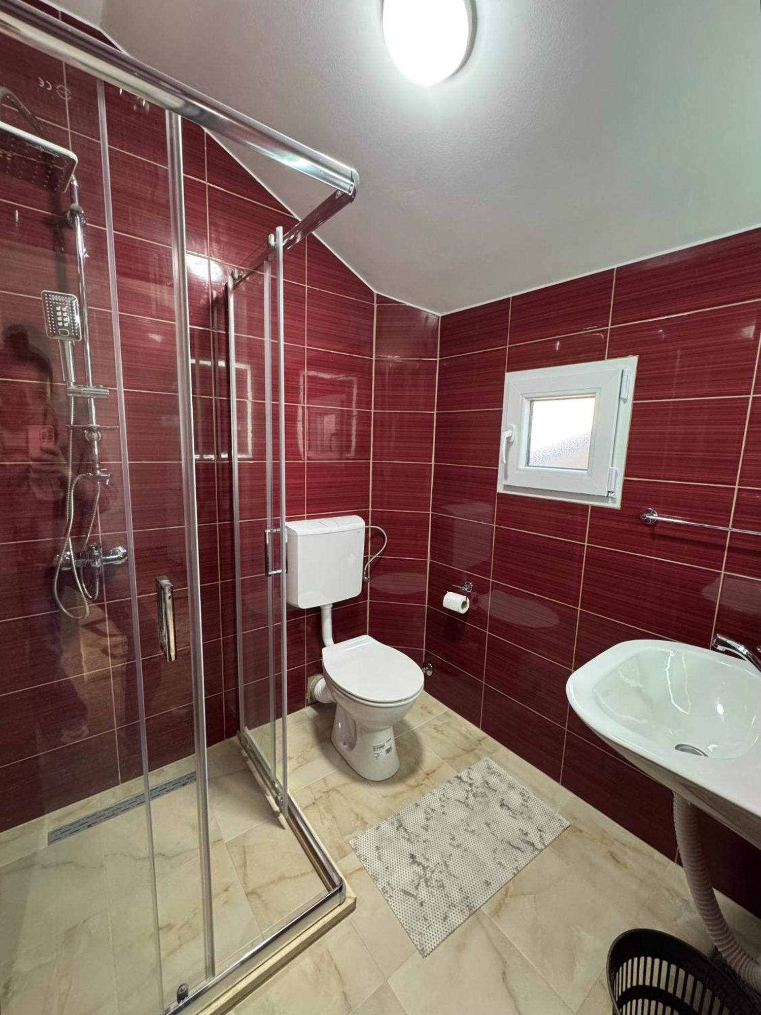 Apartmani Breze Podgorica Ngoại thất bức ảnh