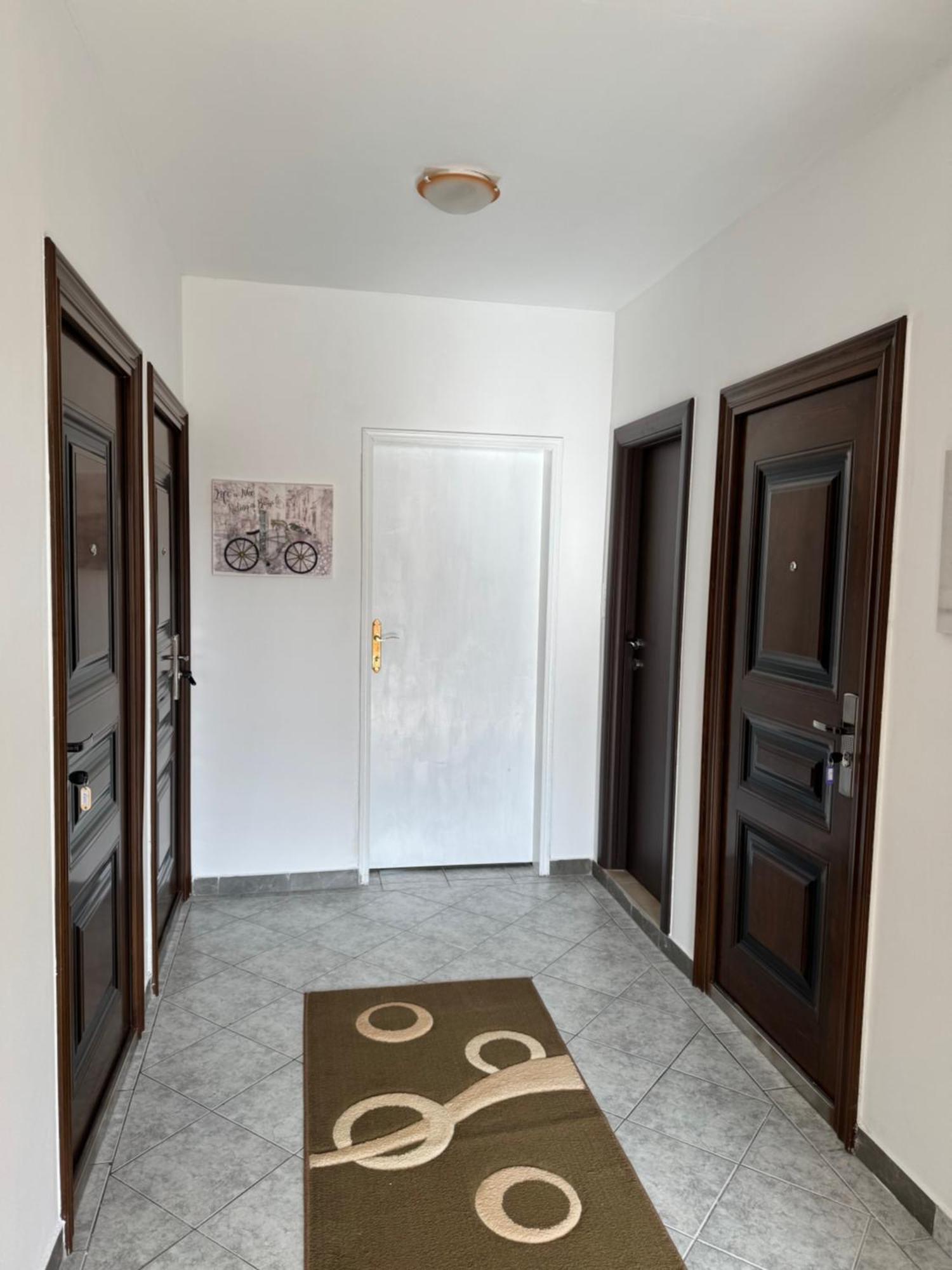 Apartmani Breze Podgorica Ngoại thất bức ảnh