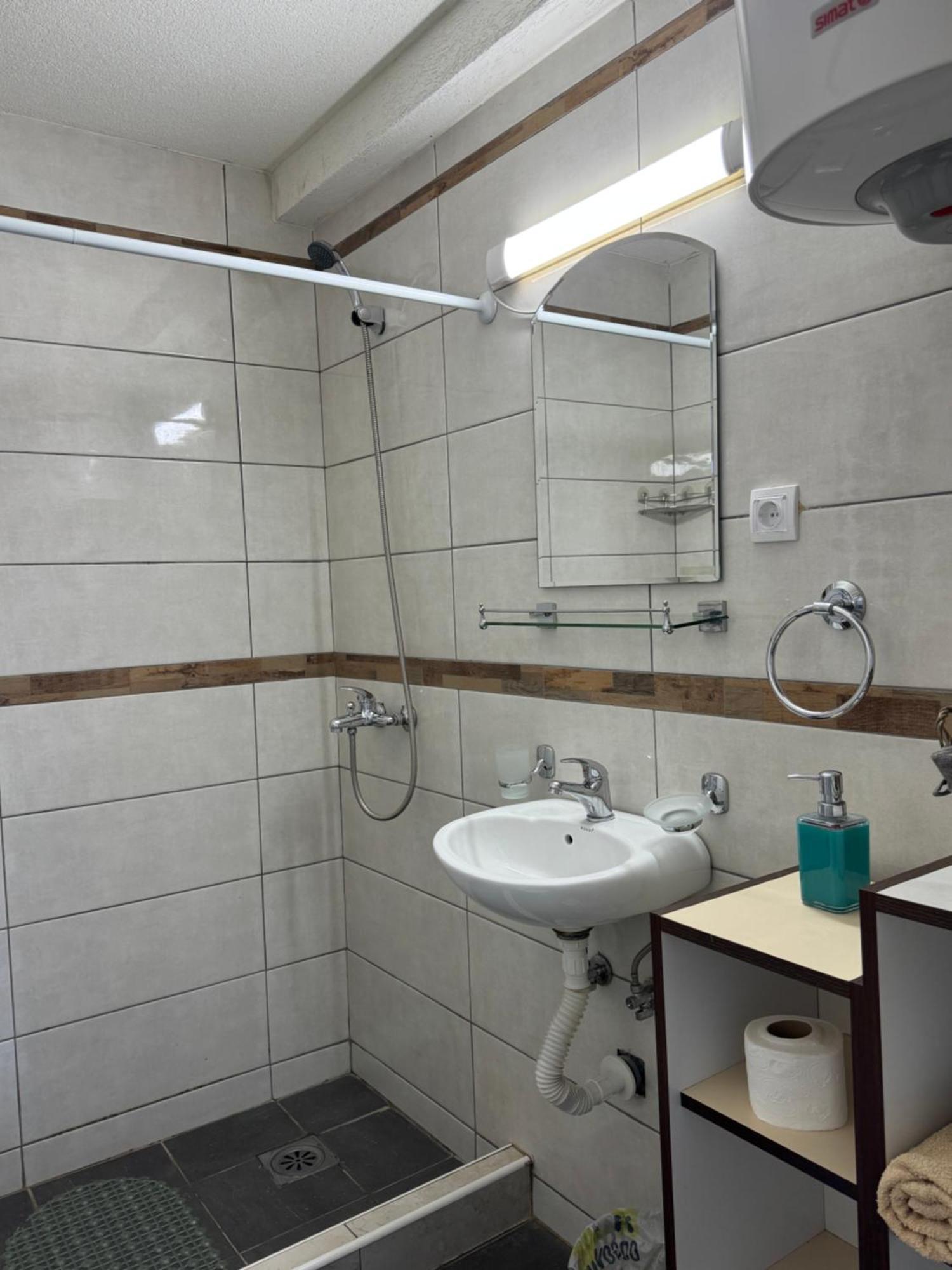 Apartmani Breze Podgorica Ngoại thất bức ảnh